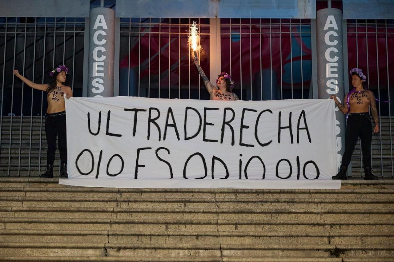 En este momento estás viendo MILEI, BASURA, ERES DICTADURA 